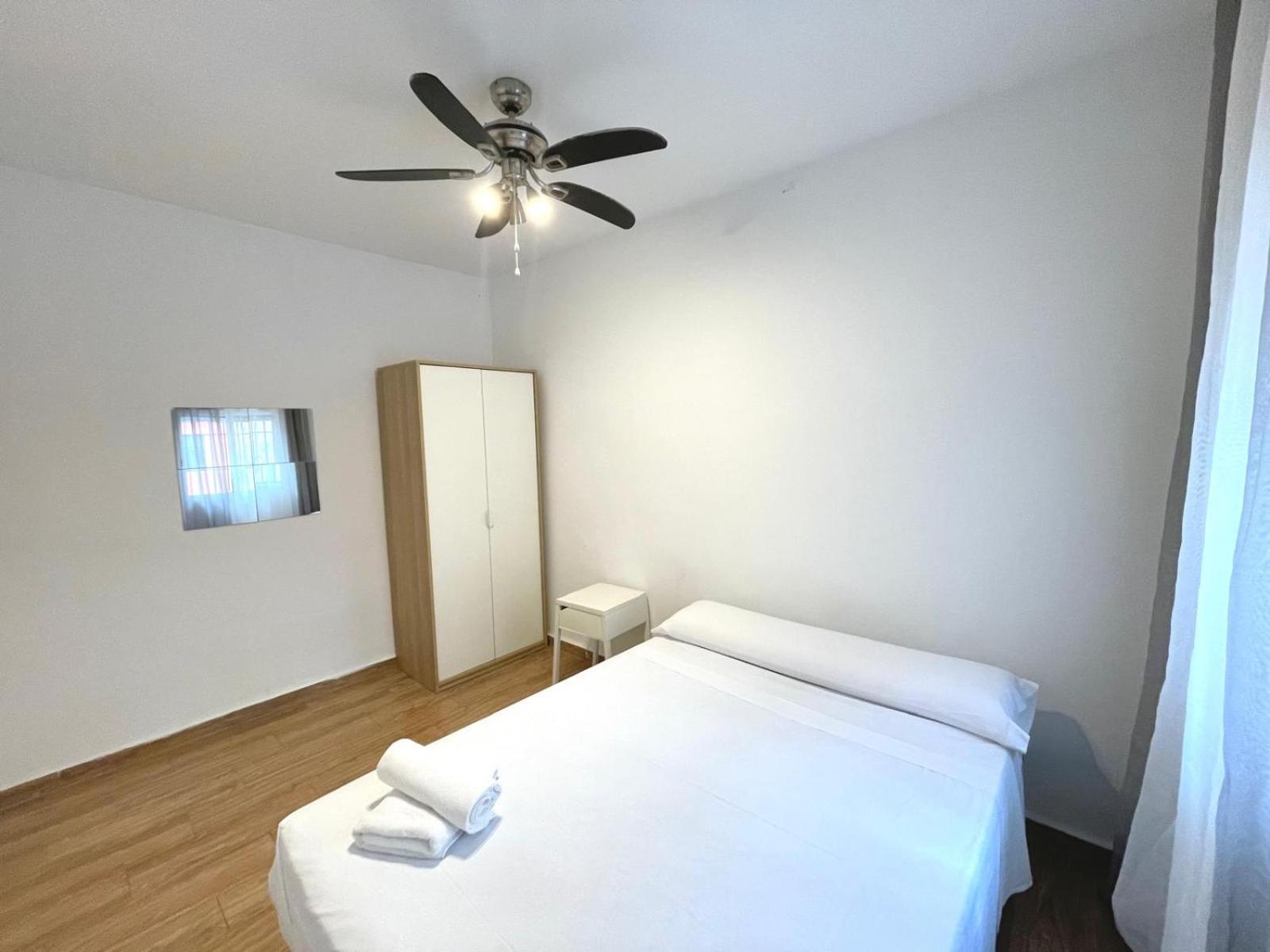 Triana Roomable Севілья Екстер'єр фото