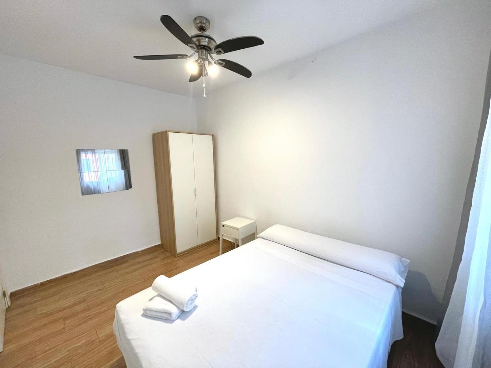Triana Roomable Севілья Екстер'єр фото